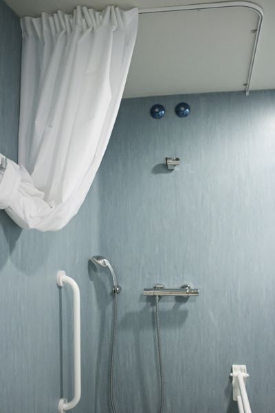 Senior Shower Installation in Mount Washington